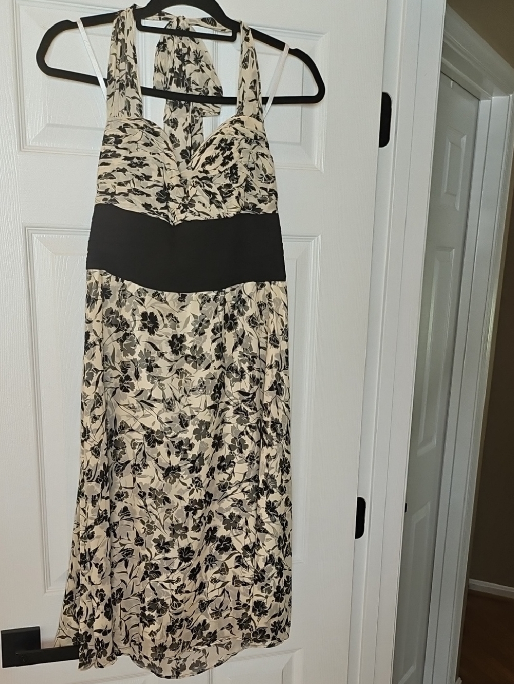 Donna Ricco One-Shoulder Floral Dress in Cream and Black